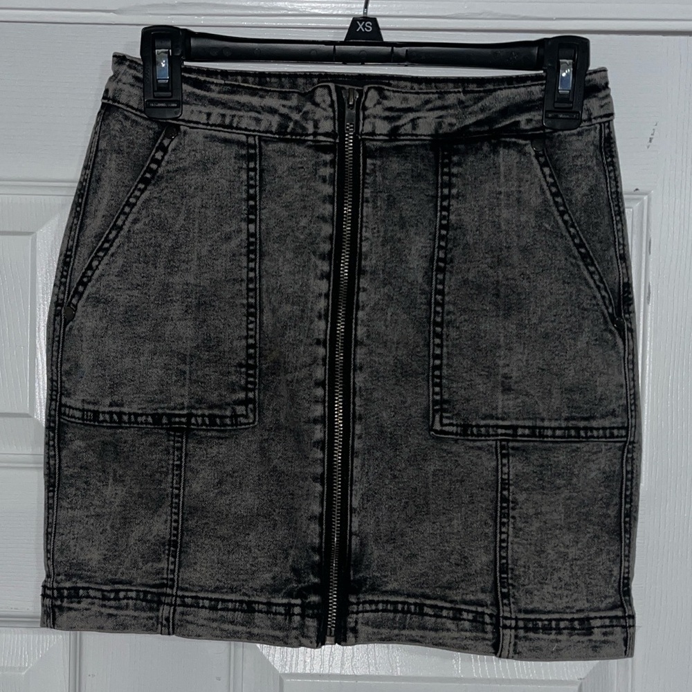The Style Between US, Medium, Faded Black Skirt